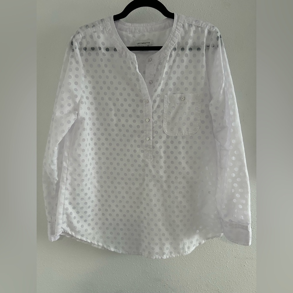 Liz Claiborne White Polka Dot Casual Henley Button-Down